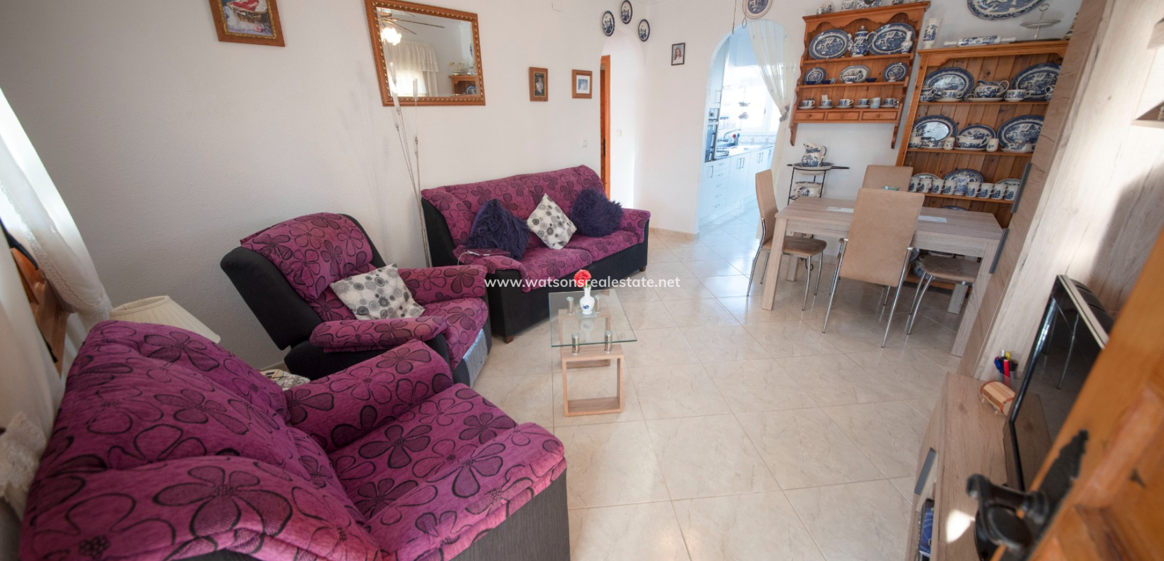 Resale - Freistendhe Villa - Urb. La Marina
