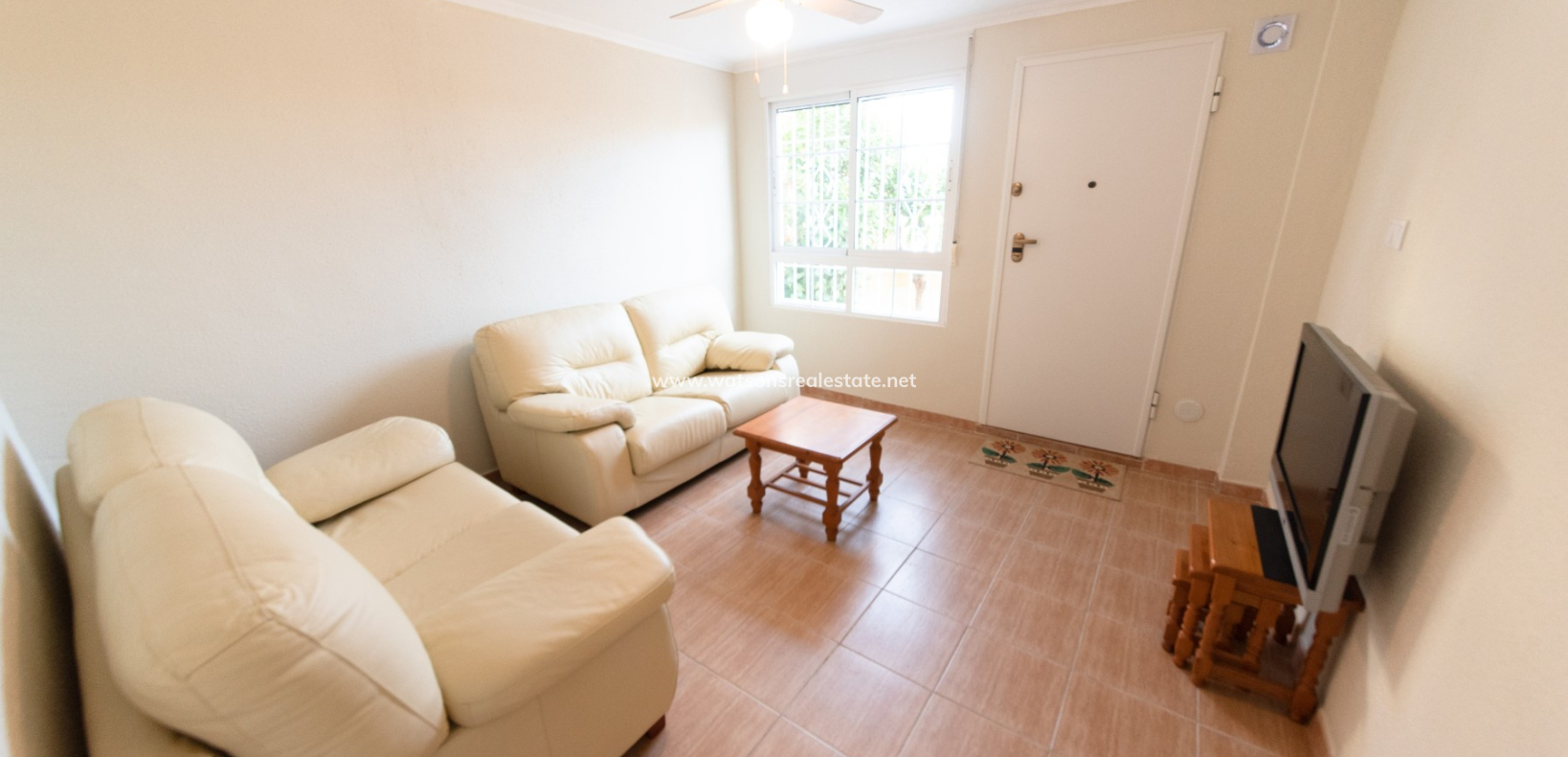 Resale - Freistendhe Villa - Urb. La Marina