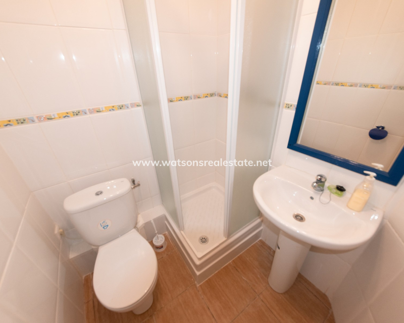 Resale - Freistendhe Villa - Urb. La Marina