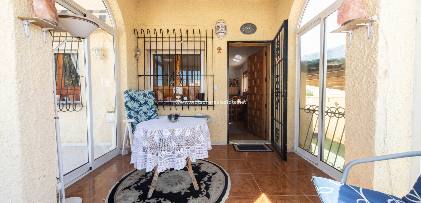 Resale - Freistendhe Villa - Urb. La Marina