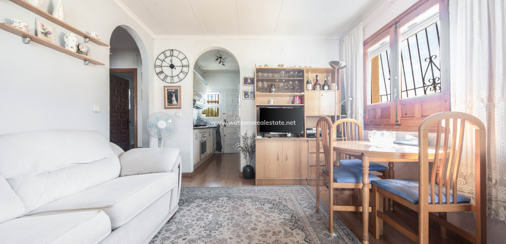 Resale - Freistendhe Villa - Urb. La Marina