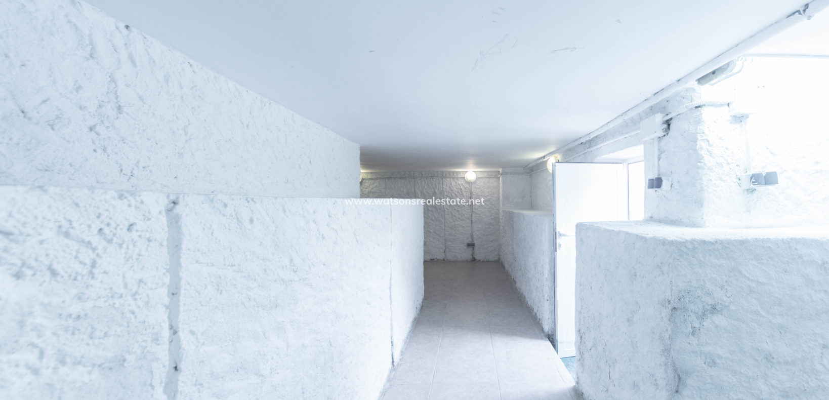 Resale - Freistendhe Villa - Urb. La Marina