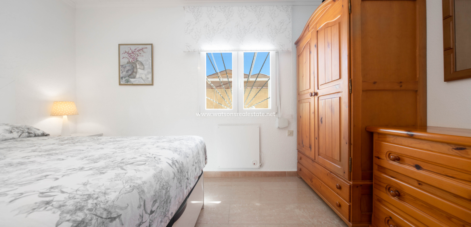 Resale - Freistendhe Villa - Urb. La Marina