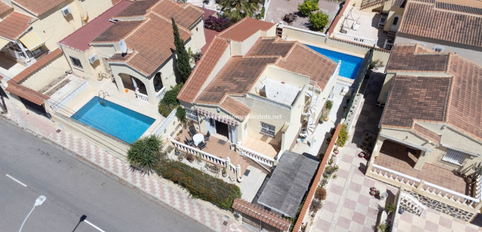Resale - Freistendhe Villa - Urb. La Marina