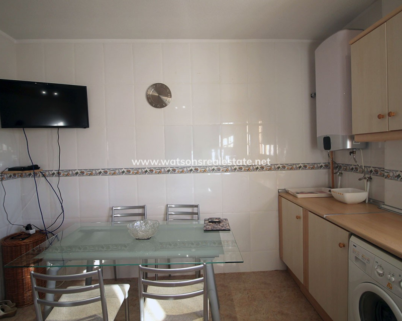 Resale - Freistendhe Villa - Urb. La Marina
