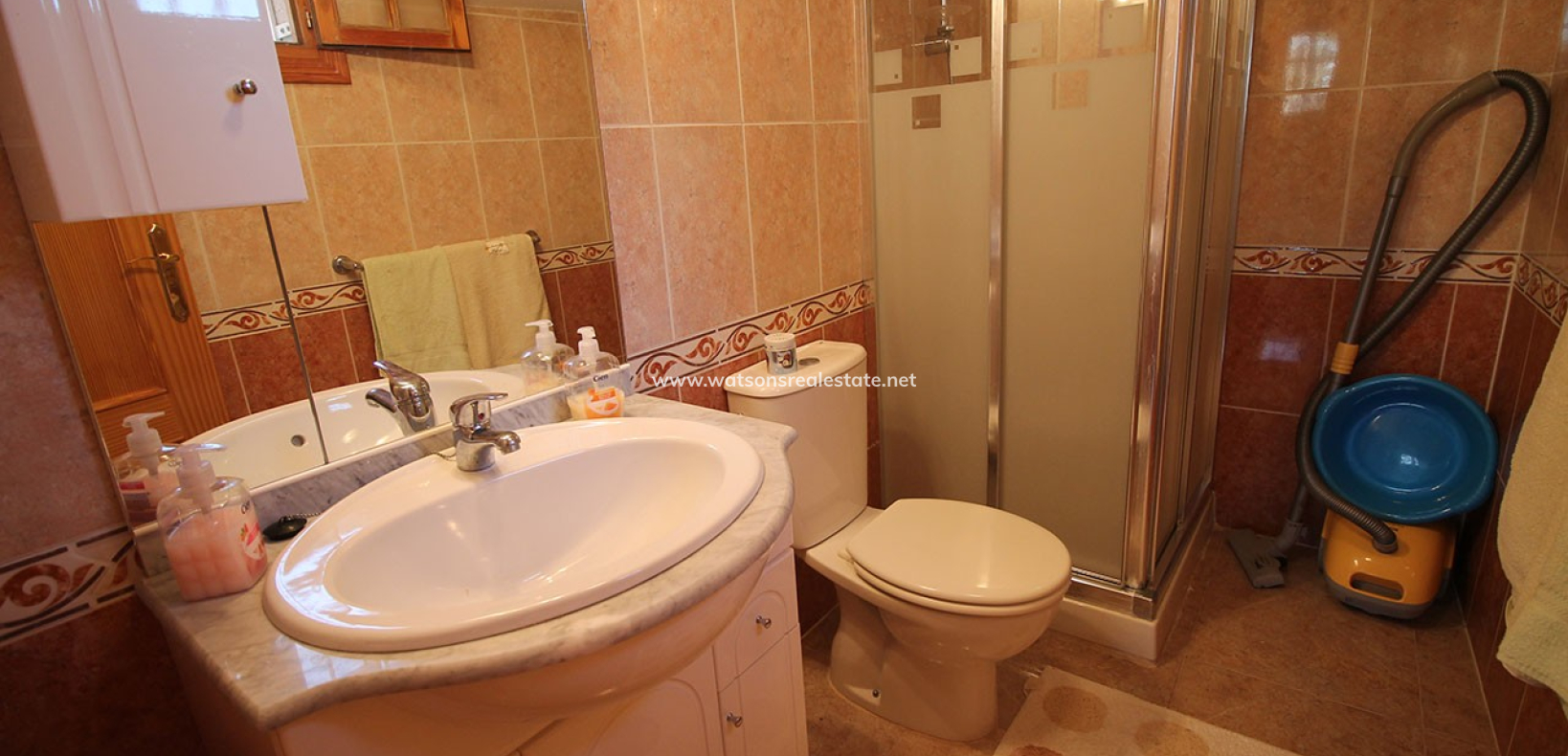 Resale - Freistendhe Villa - Urb. La Marina