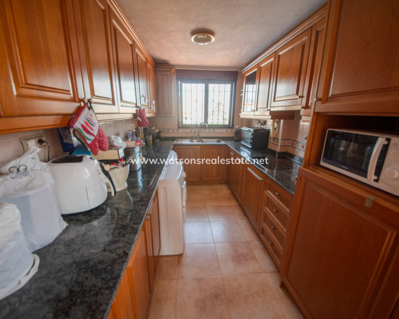 Resale - Freistendhe Villa - Urb. La Marina
