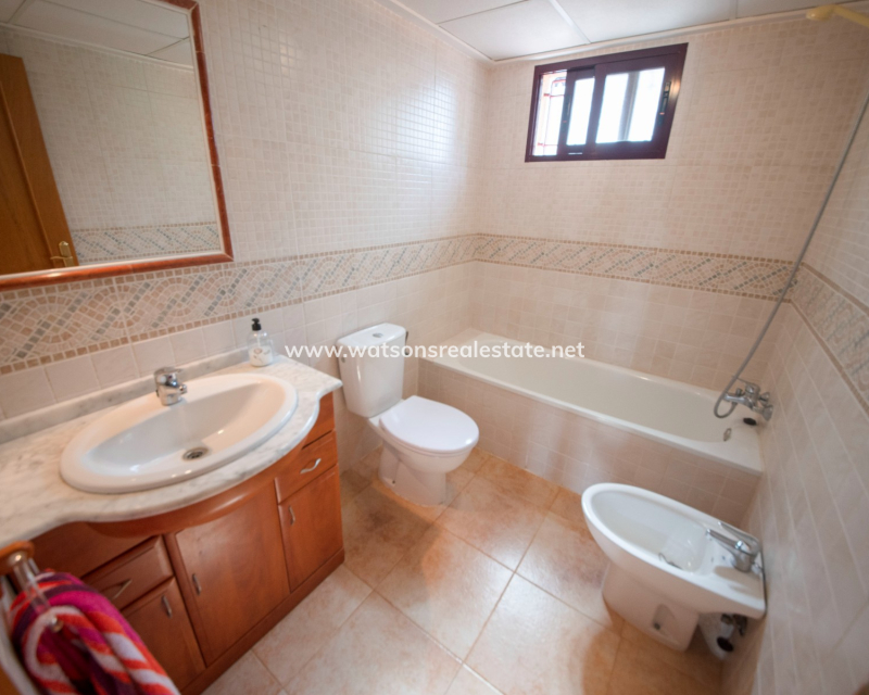 Resale - Freistendhe Villa - Urb. La Marina
