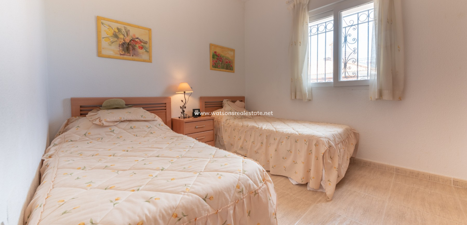 Resale - Freistendhe Villa - Urb. La Marina
