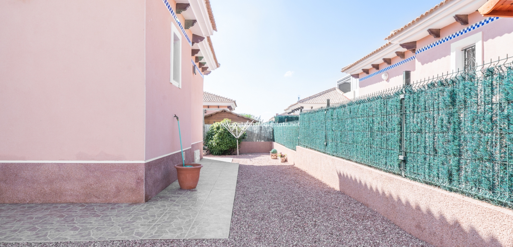 Resale - Freistendhe Villa - Urb. La Marina