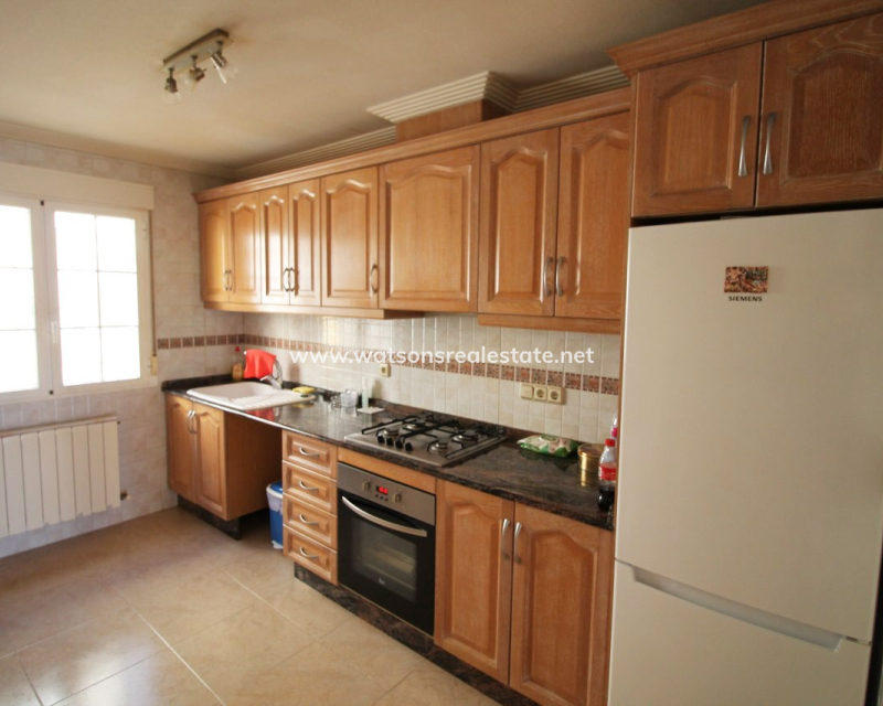 Resale - Freistendhe Villa - Urb. La Marina