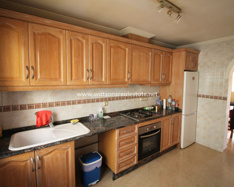Resale - Freistendhe Villa - Urb. La Marina