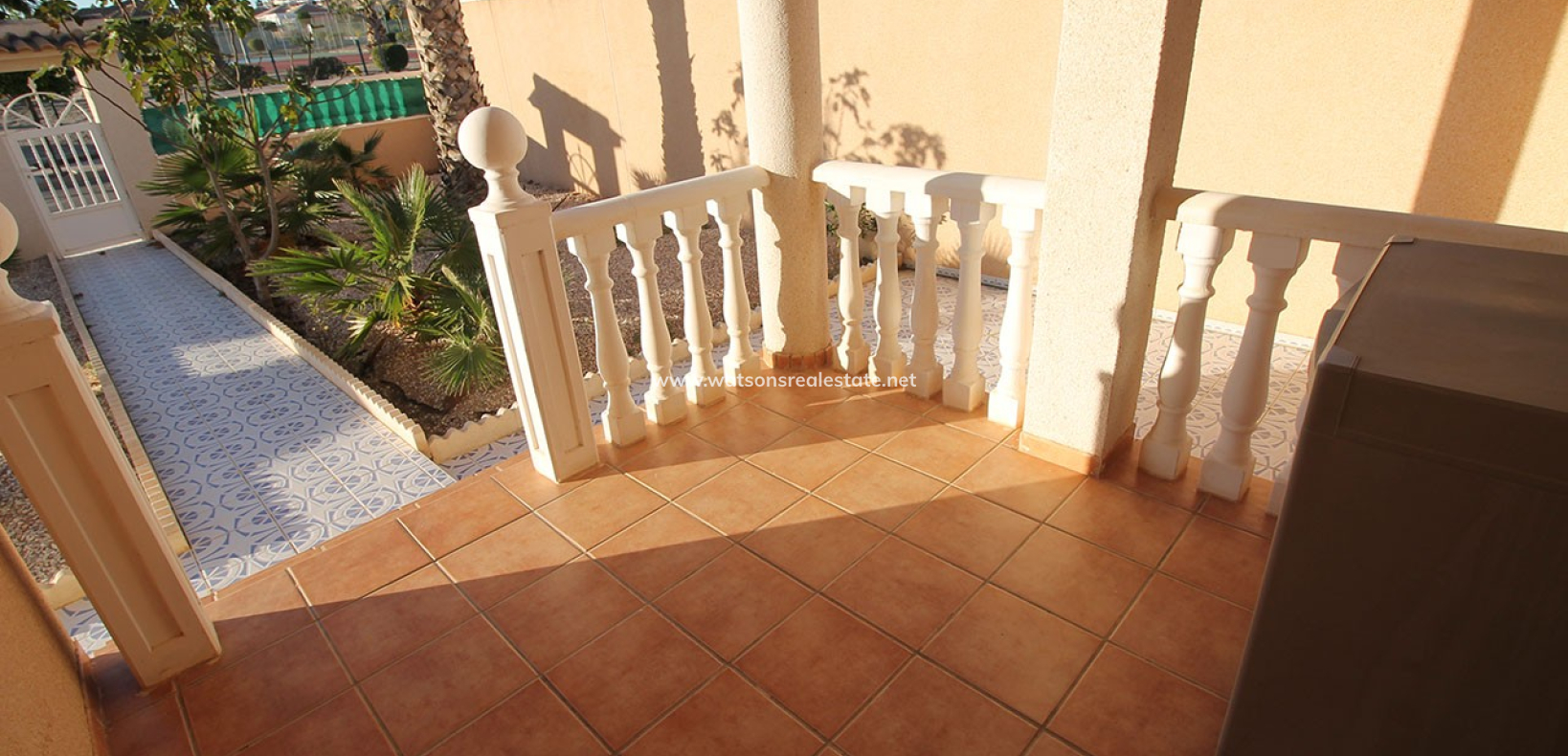 Resale - Freistendhe Villa - Urb. La Marina