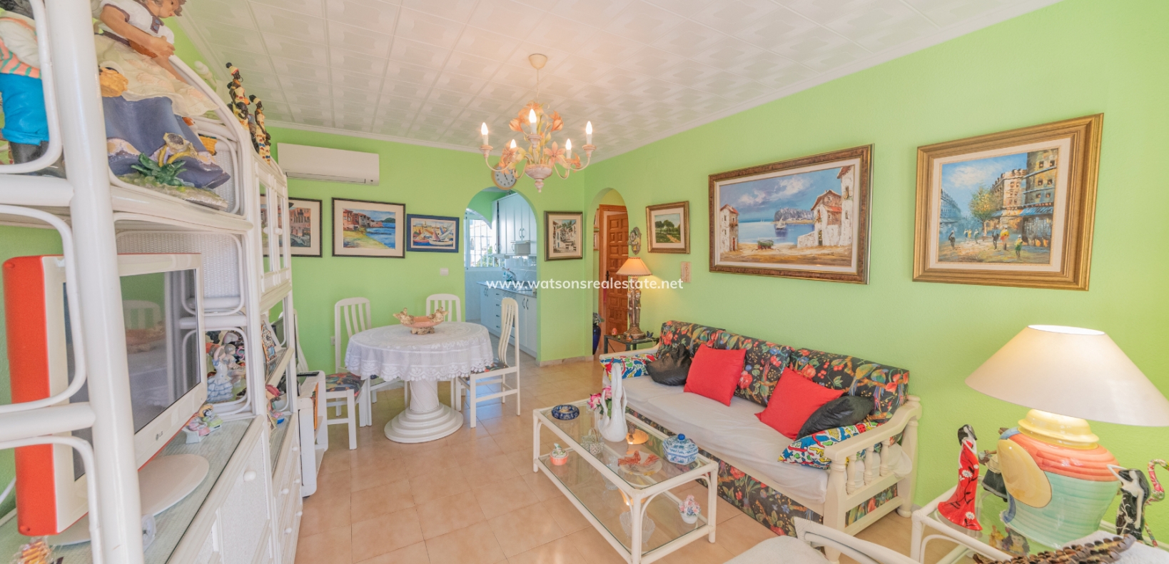 Resale - Freistendhe Villa - Urb. La Marina