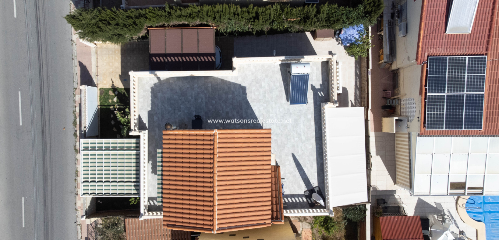 Resale - Freistendhe Villa - Urb. La Marina