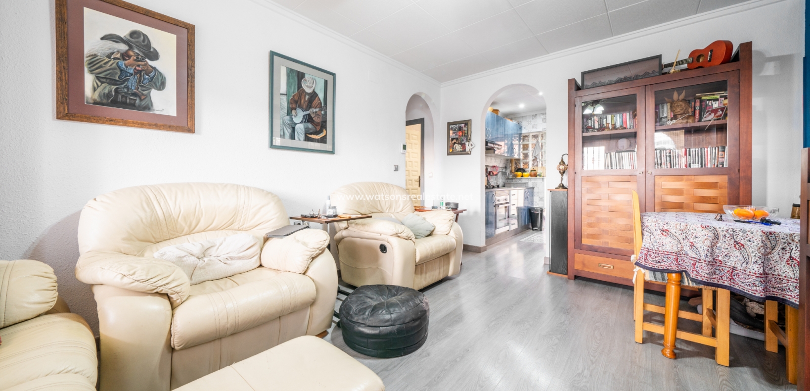 Resale - Freistendhe Villa - Urb. La Marina