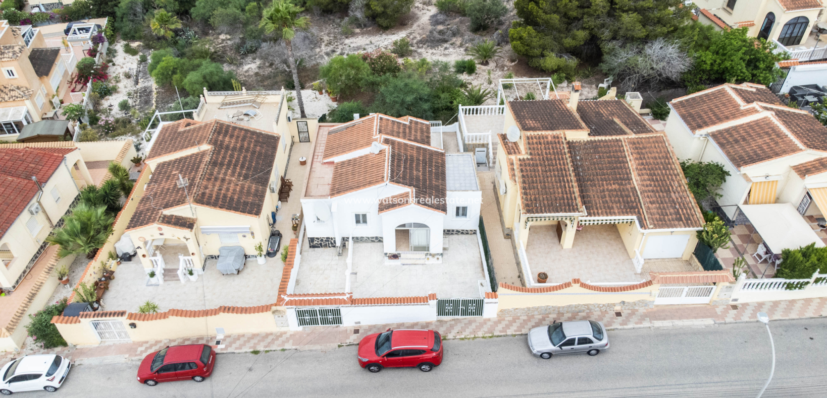 Resale - Freistendhe Villa - Urb. La Marina