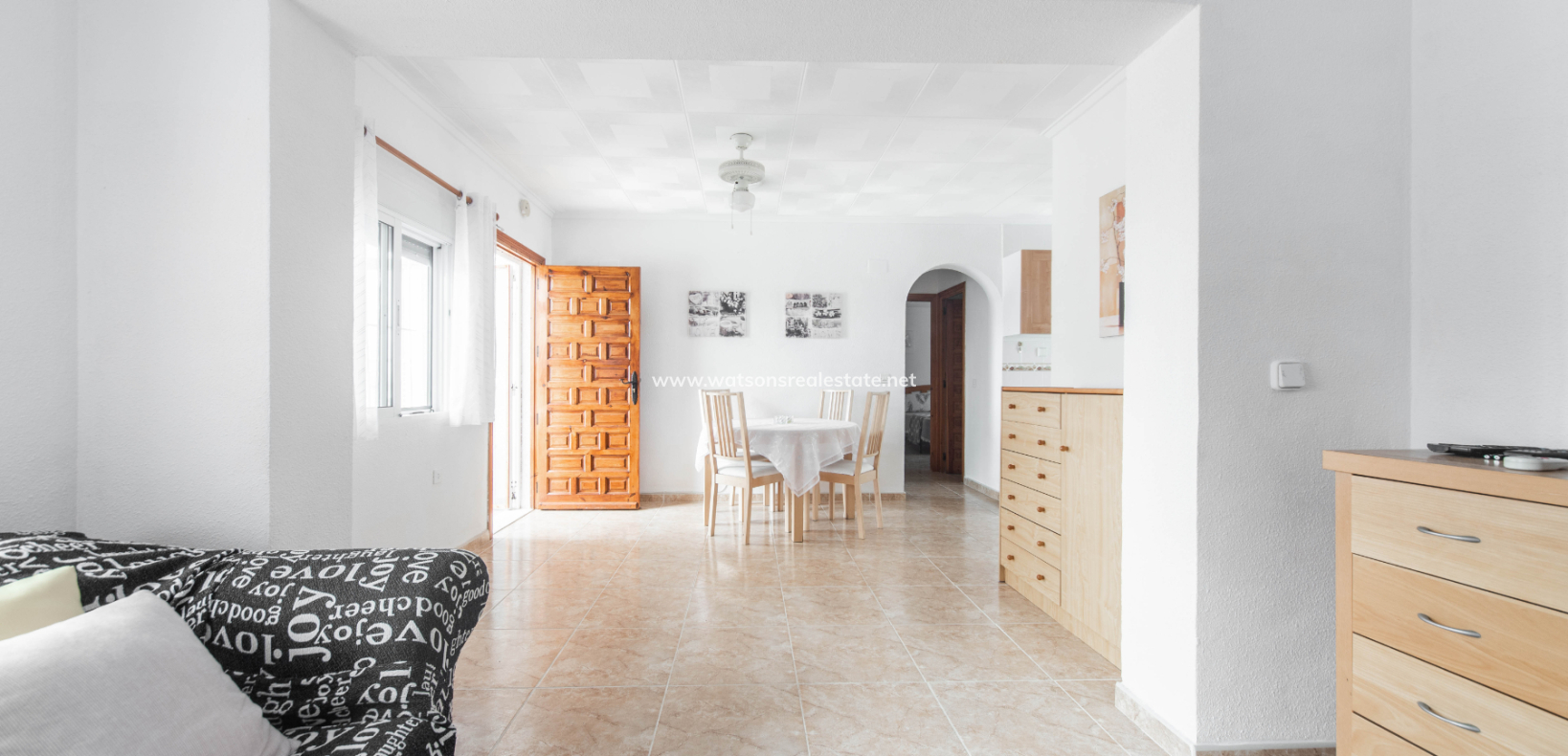 Resale - Freistendhe Villa - Urb. La Marina