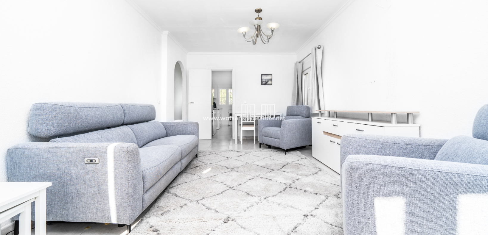 Resale - Freistendhe Villa - Urb. La Marina