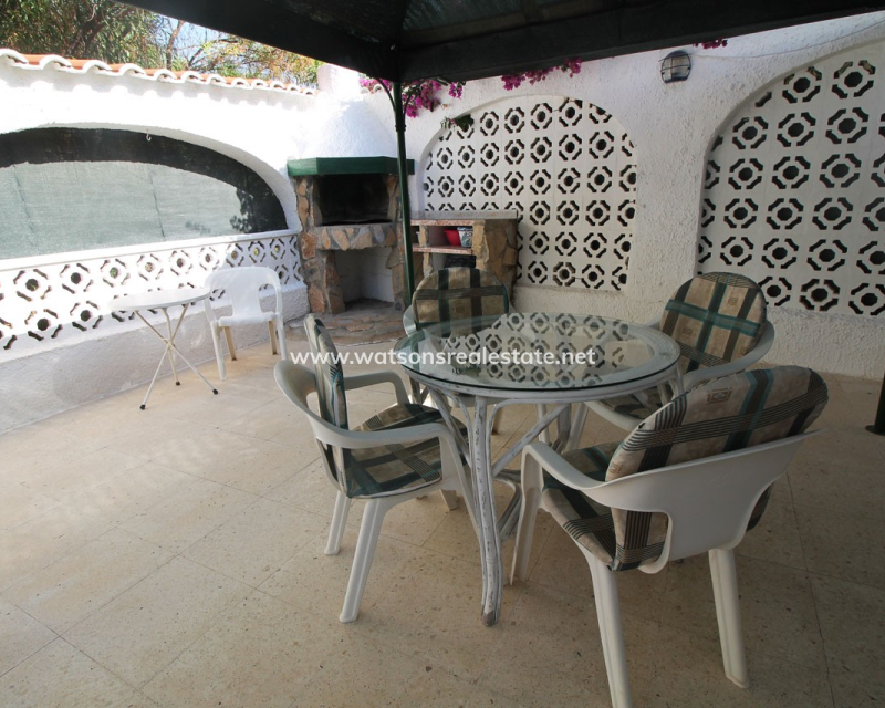 Resale - Freistendhe Villa - Urb. La Marina
