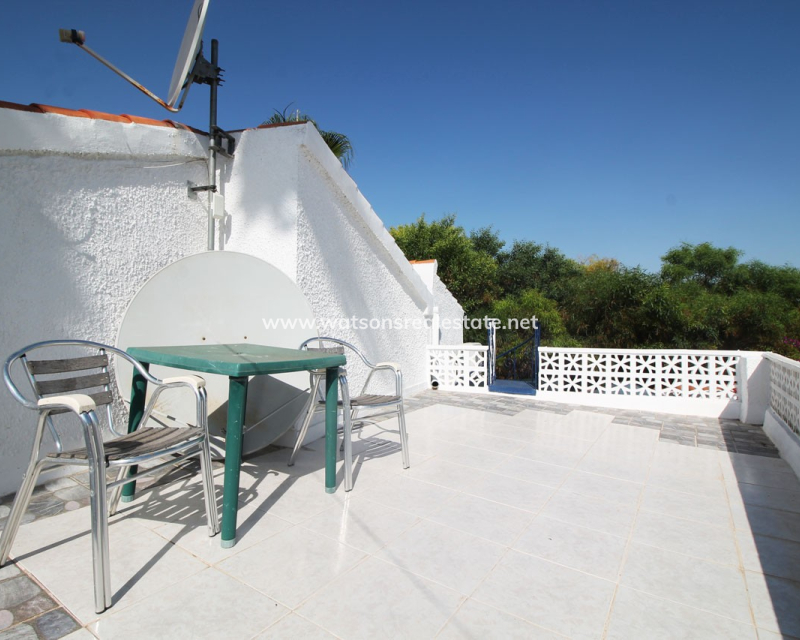 Resale - Freistendhe Villa - Urb. La Marina