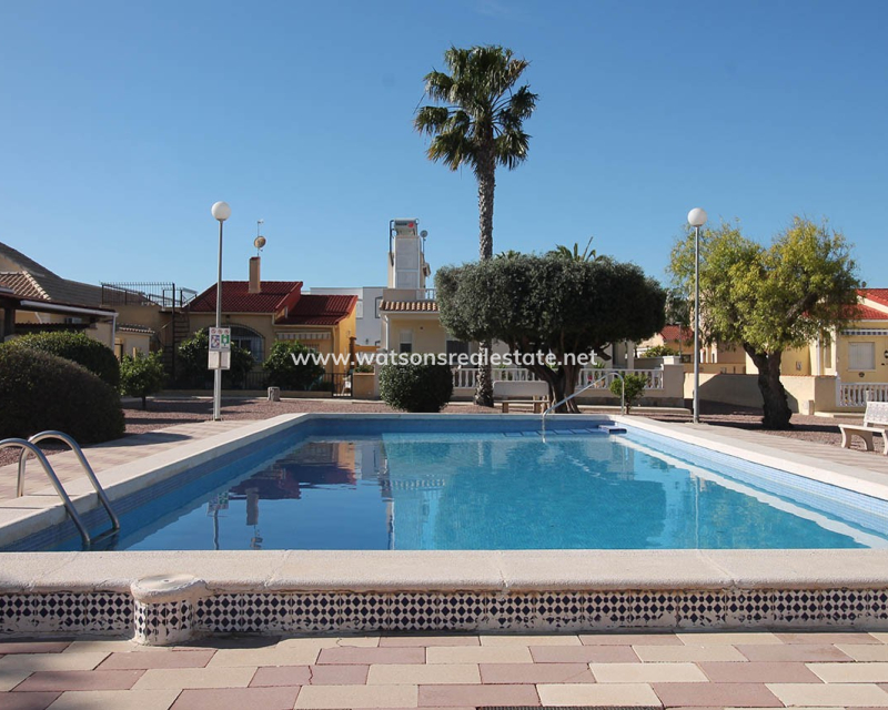 Resale - Freistendhe Villa - Urb. La Marina