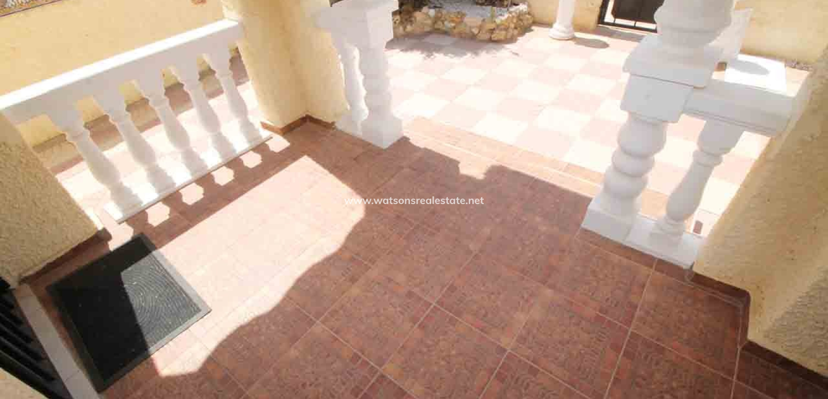 Resale - Freistendhe Villa - Urb. La Marina