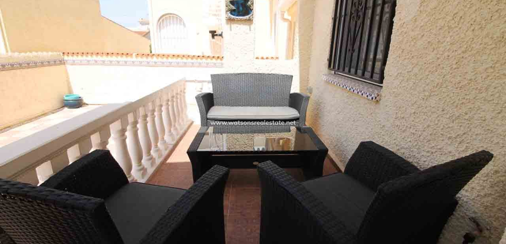 Resale - Freistendhe Villa - Urb. La Marina