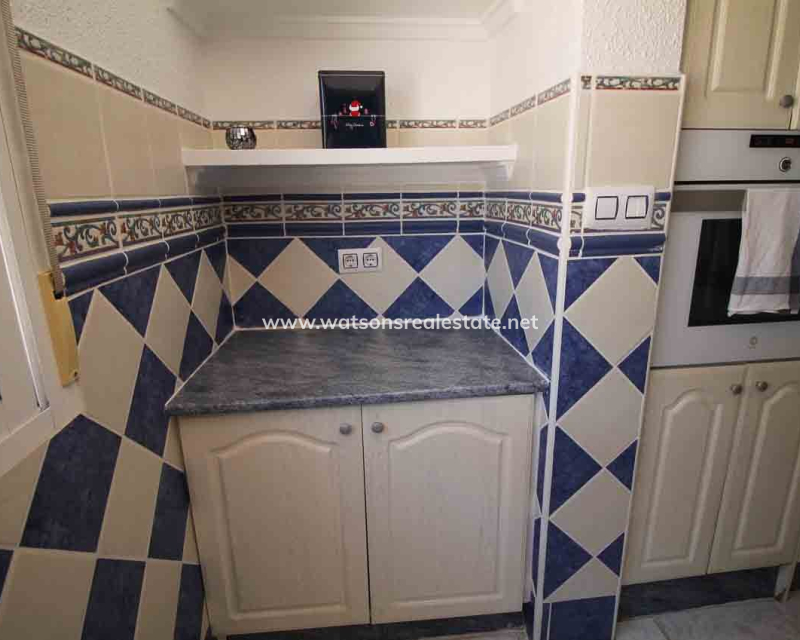 Resale - Freistendhe Villa - Urb. La Marina