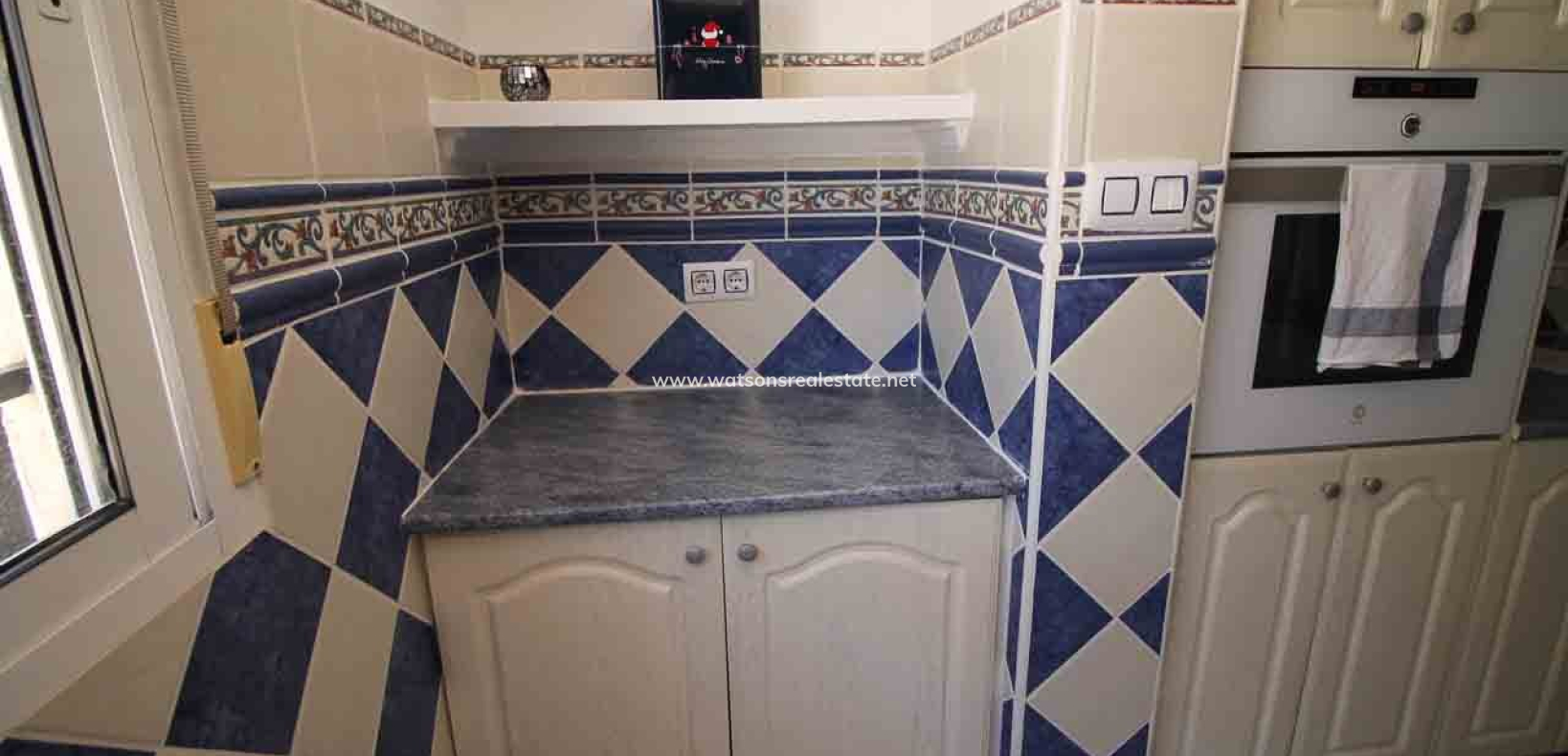 Resale - Freistendhe Villa - Urb. La Marina
