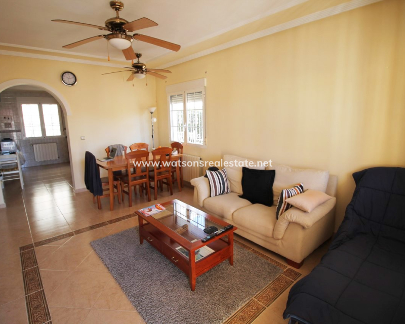 Resale - Freistendhe Villa - Urb. La Marina
