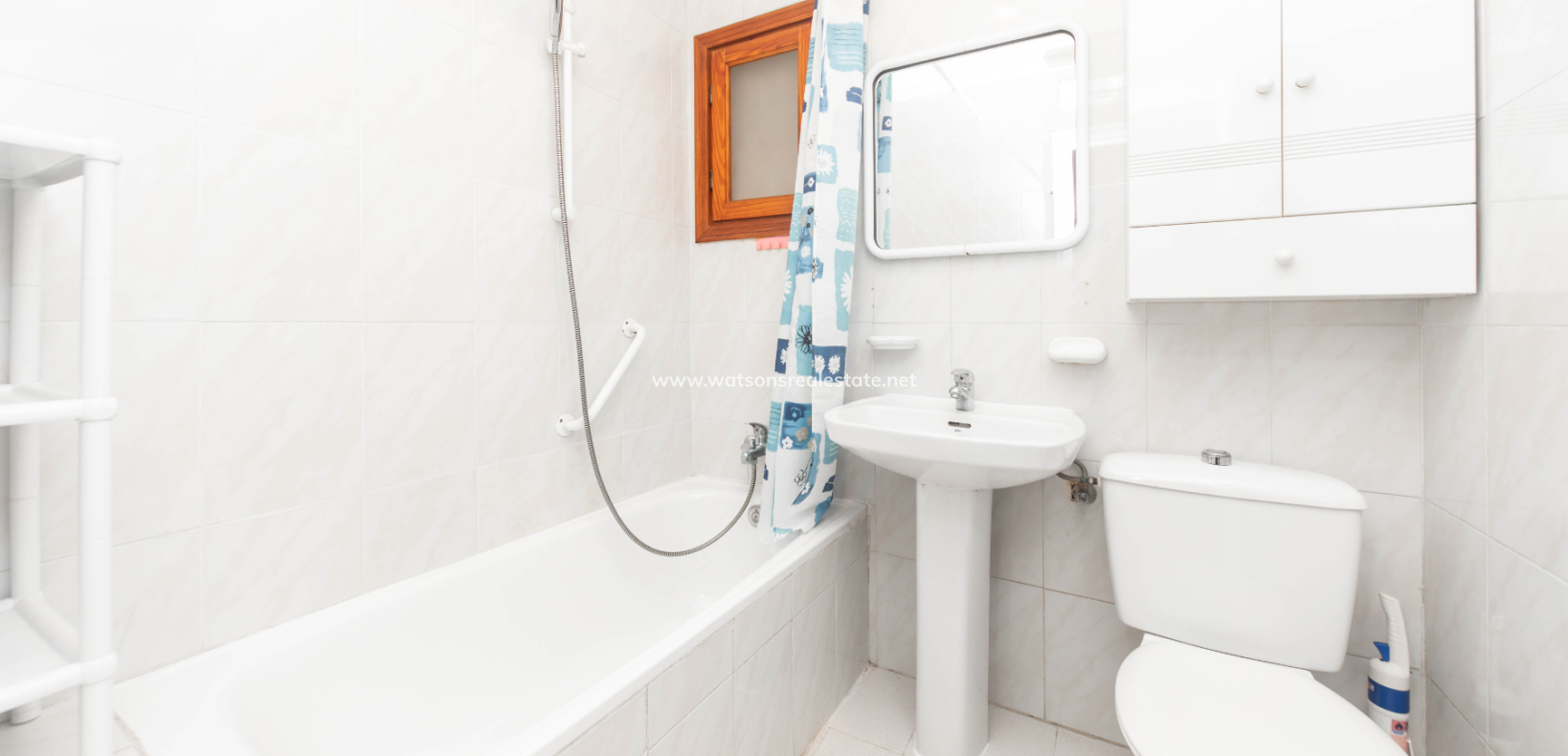 Resale - Freistendhe Villa - Urb. La Marina