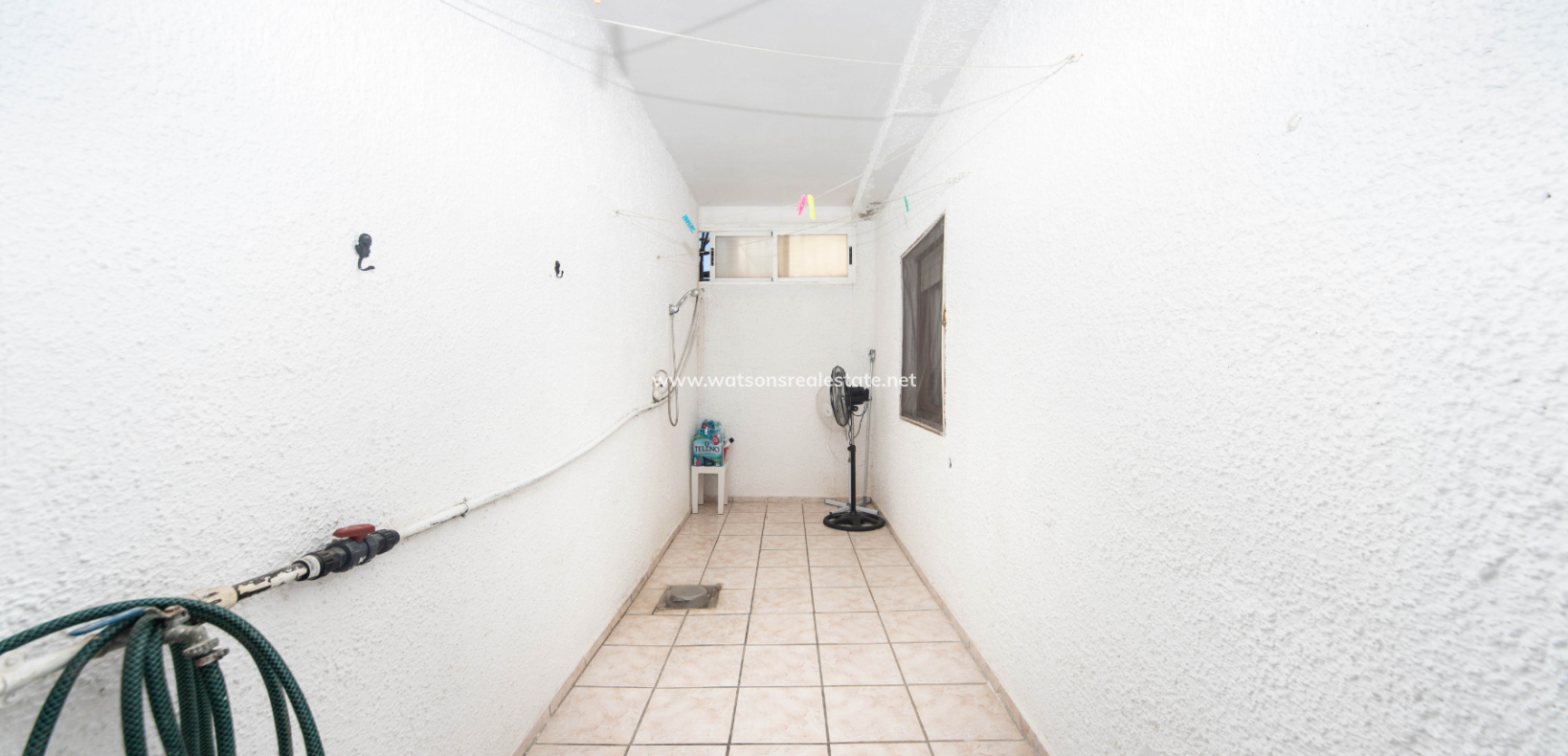 Resale - Freistendhe Villa - Urb. La Marina