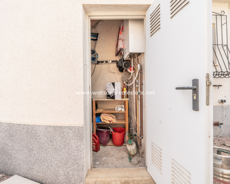 Resale - Freistendhe Villa - Urb. La Marina