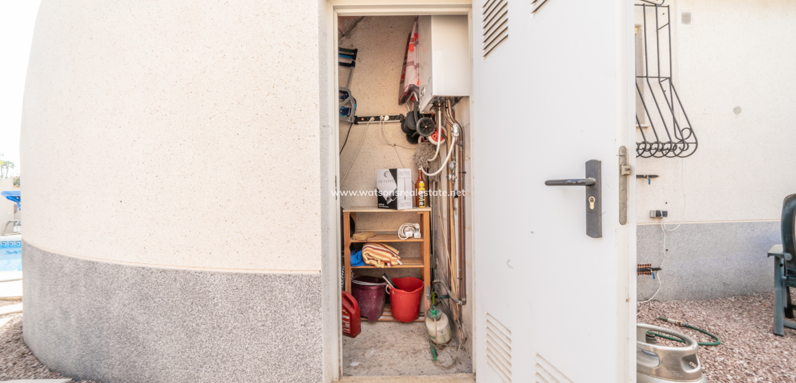 Resale - Freistendhe Villa - Urb. La Marina