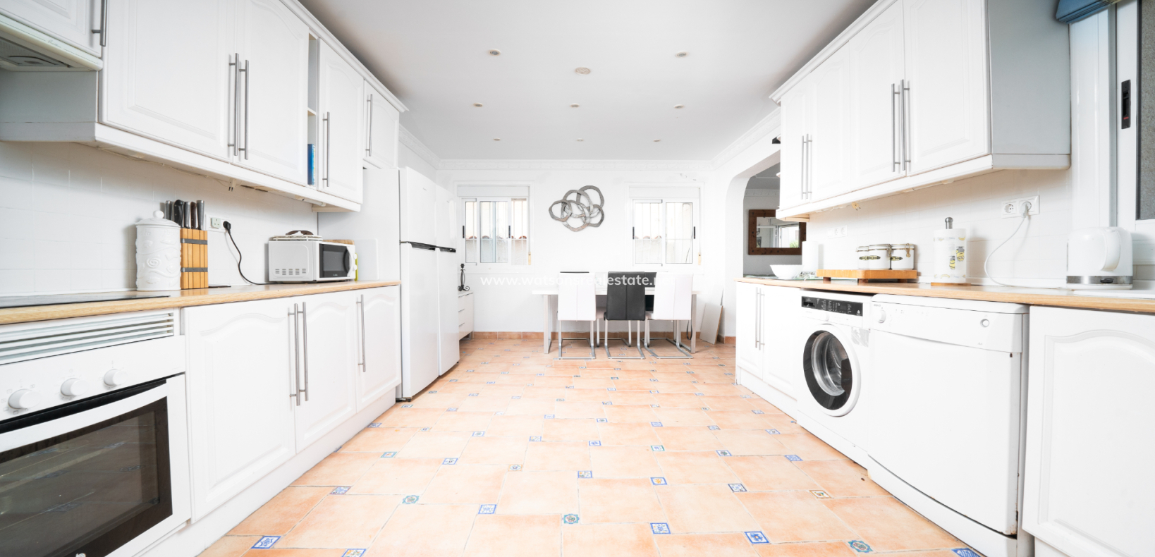 Resale - Freistendhe Villa - Urb. La Marina