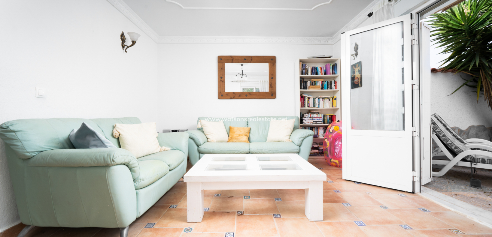 Resale - Freistendhe Villa - Urb. La Marina