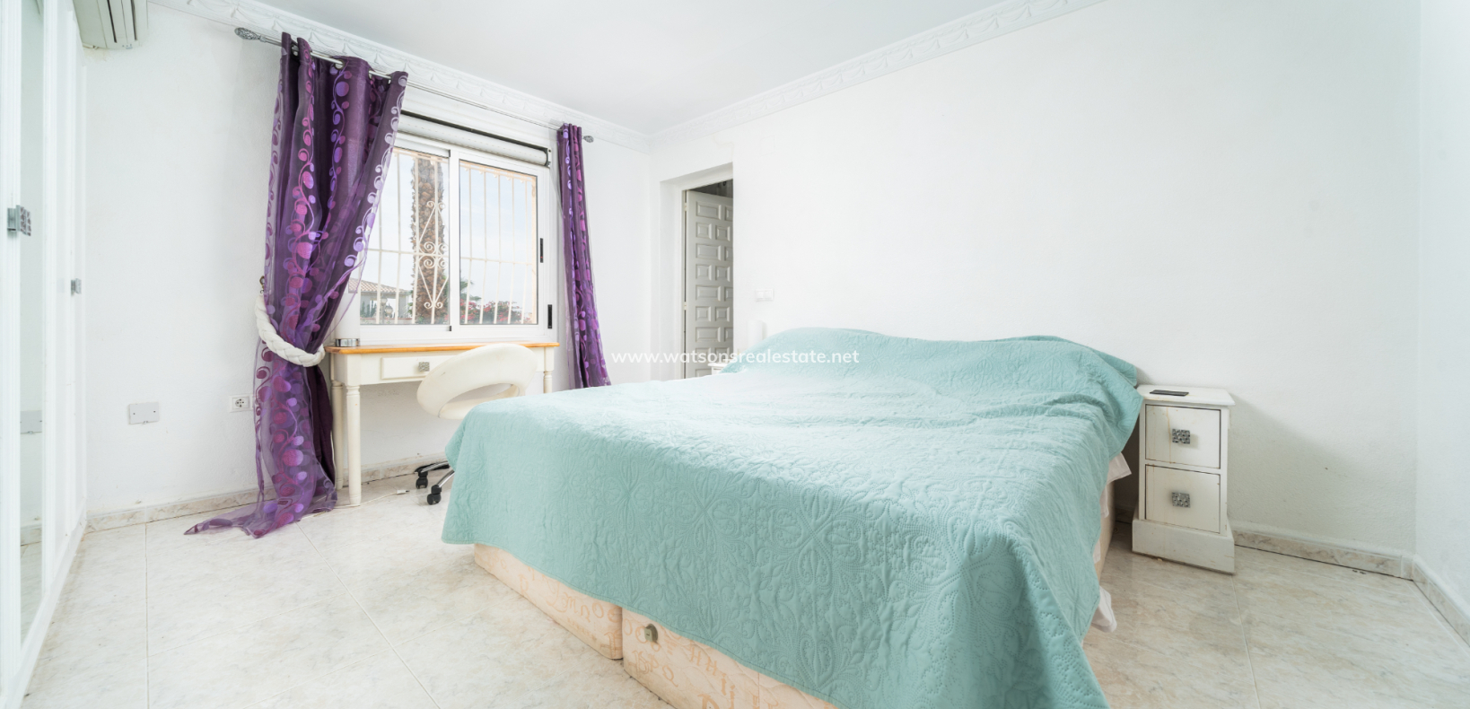 Resale - Freistendhe Villa - Urb. La Marina