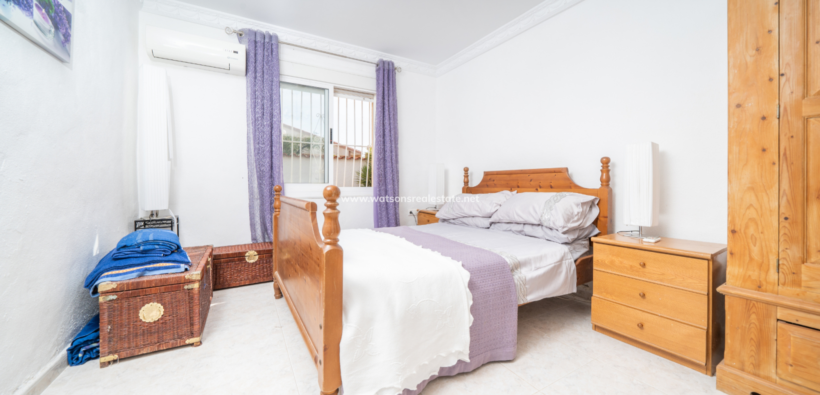Resale - Freistendhe Villa - Urb. La Marina