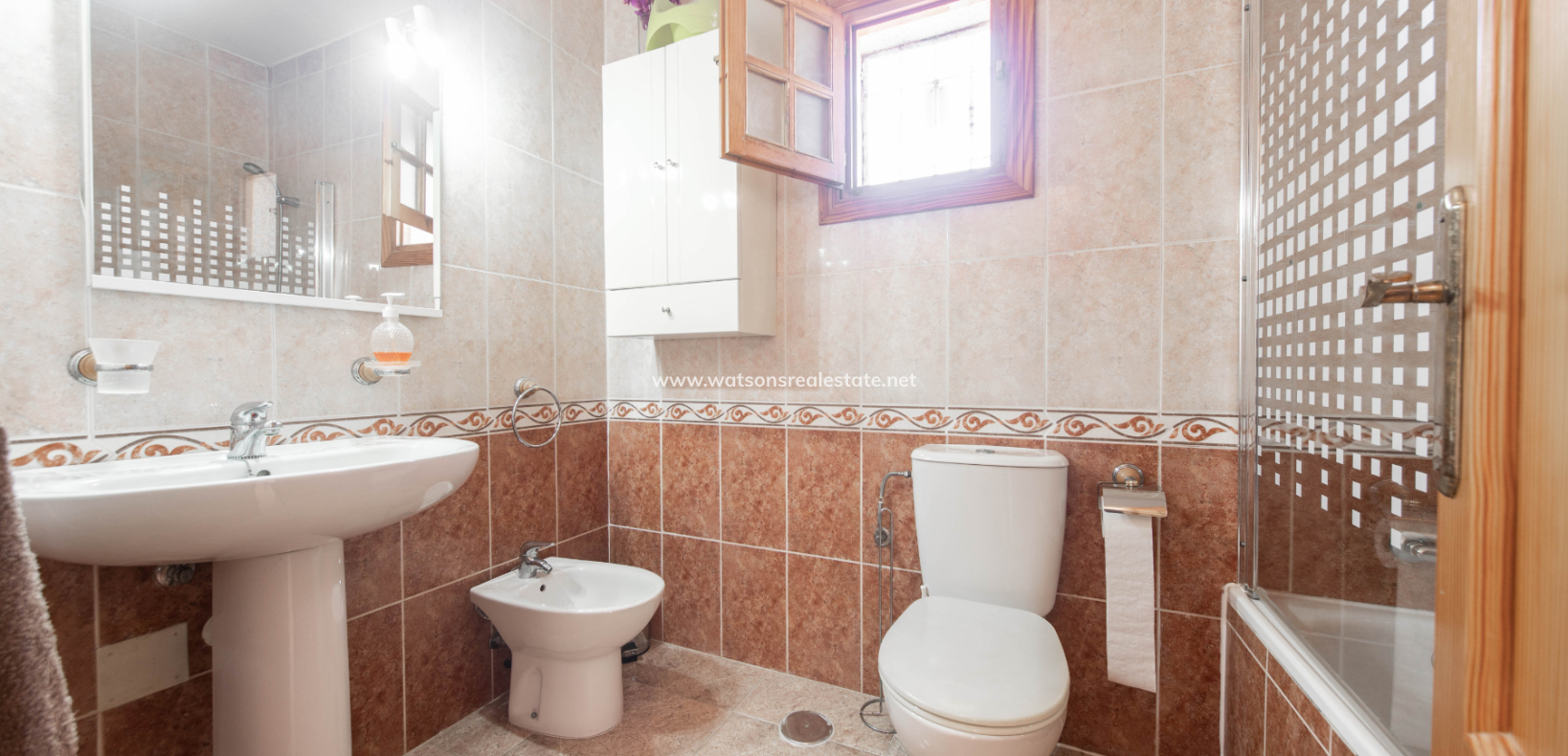 Resale - Freistendhe Villa - Urb. La Marina