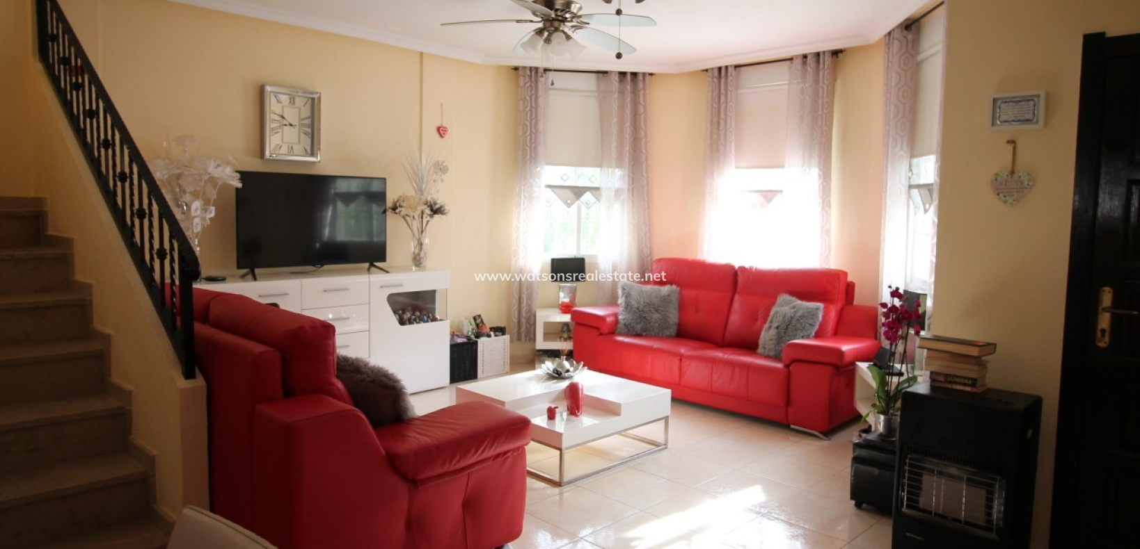 Resale - Freistendhe Villa - Urb. La Marina