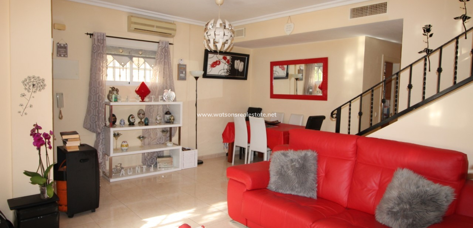 Resale - Freistendhe Villa - Urb. La Marina