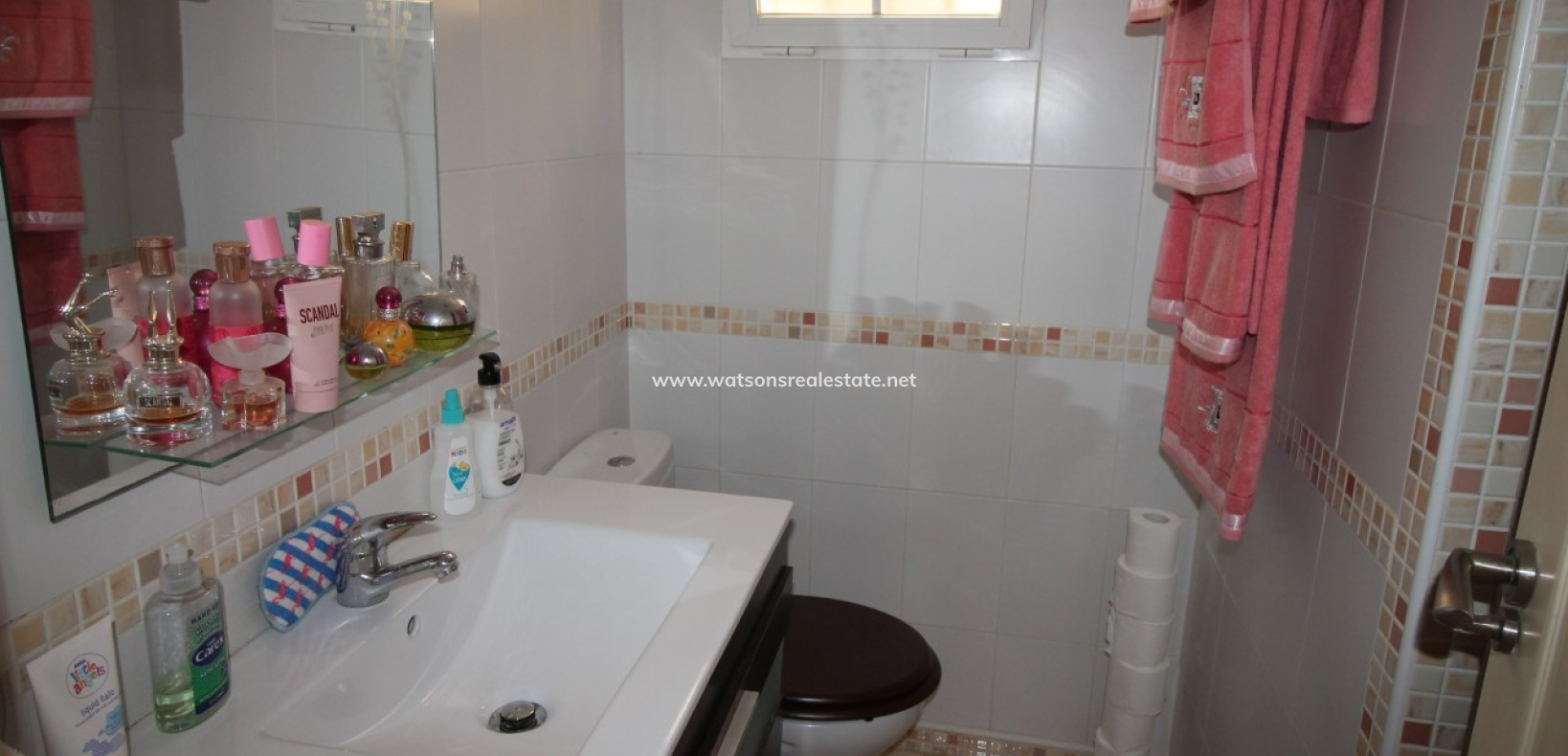 Resale - Freistendhe Villa - Urb. La Marina
