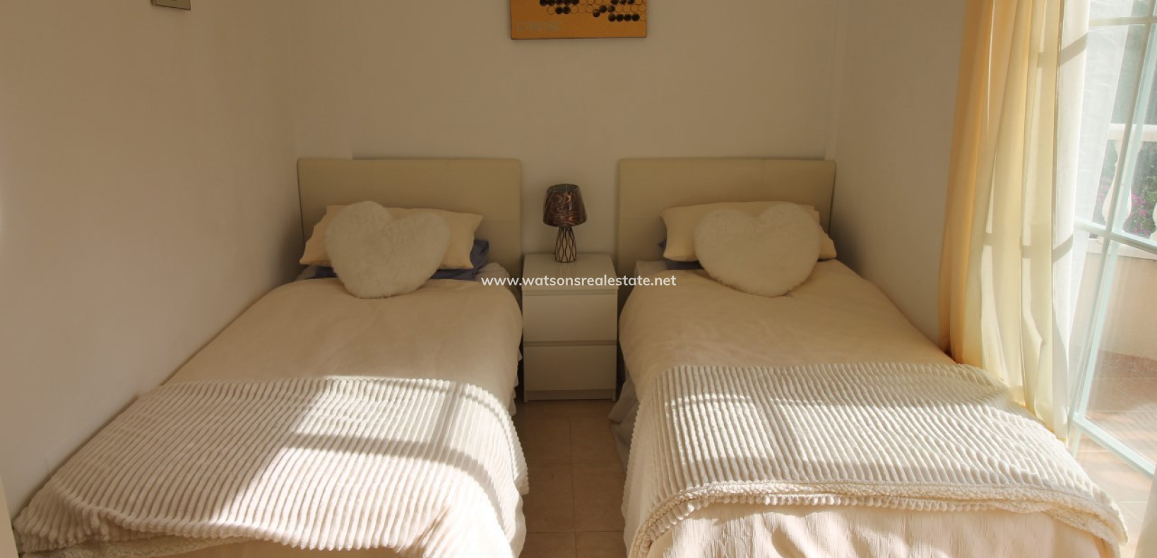 Resale - Freistendhe Villa - Urb. La Marina