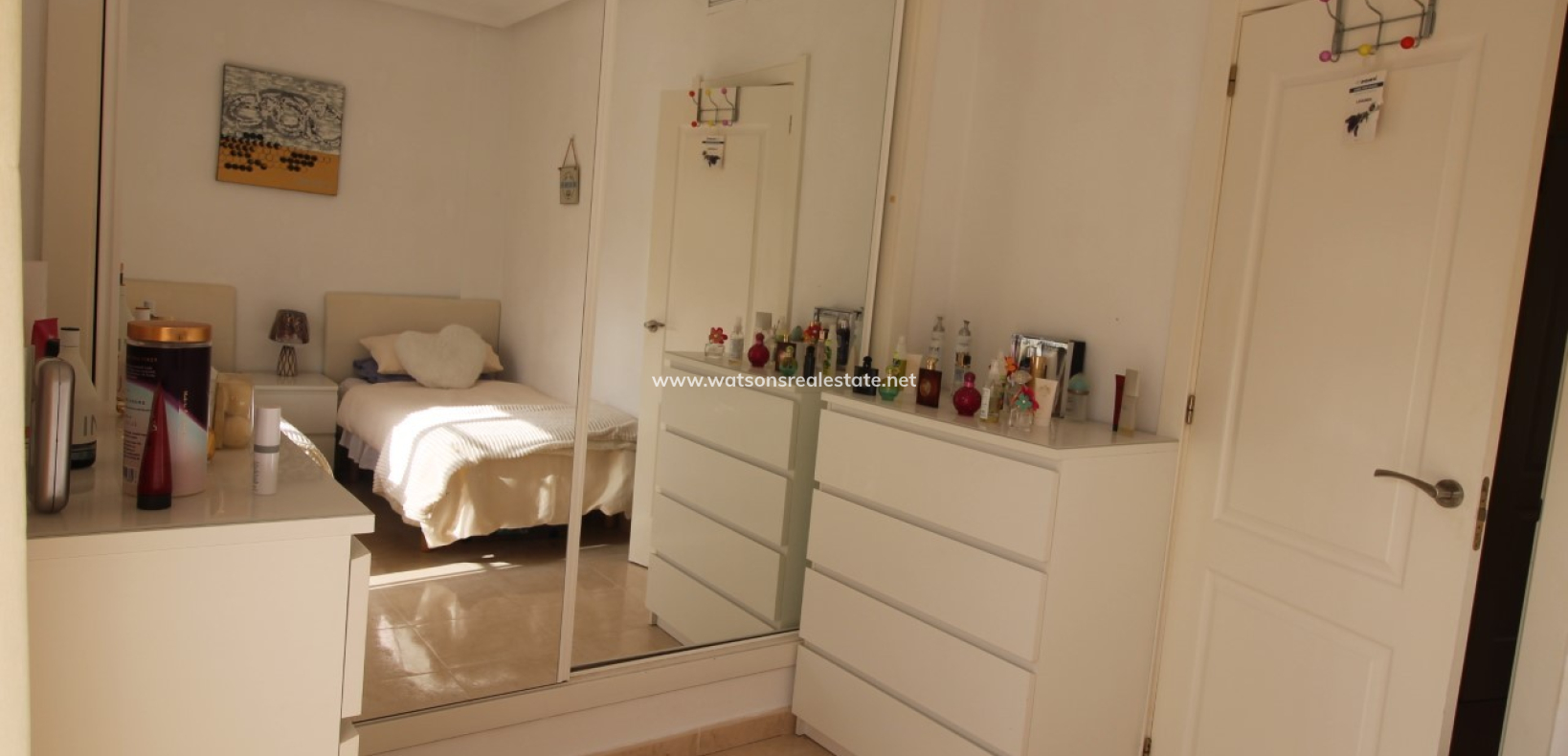 Resale - Freistendhe Villa - Urb. La Marina