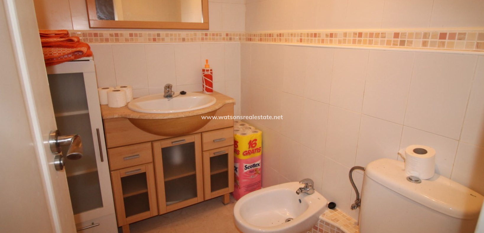 Resale - Freistendhe Villa - Urb. La Marina