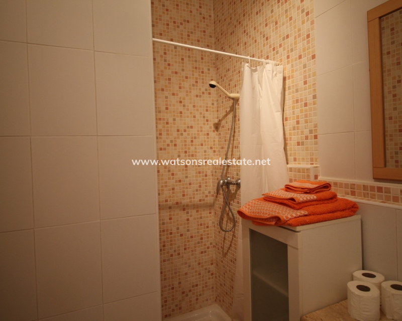 Resale - Freistendhe Villa - Urb. La Marina