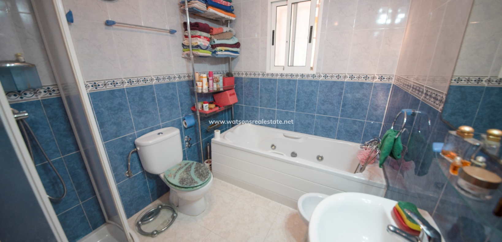 Resale - Freistendhe Villa - Urb. La Marina