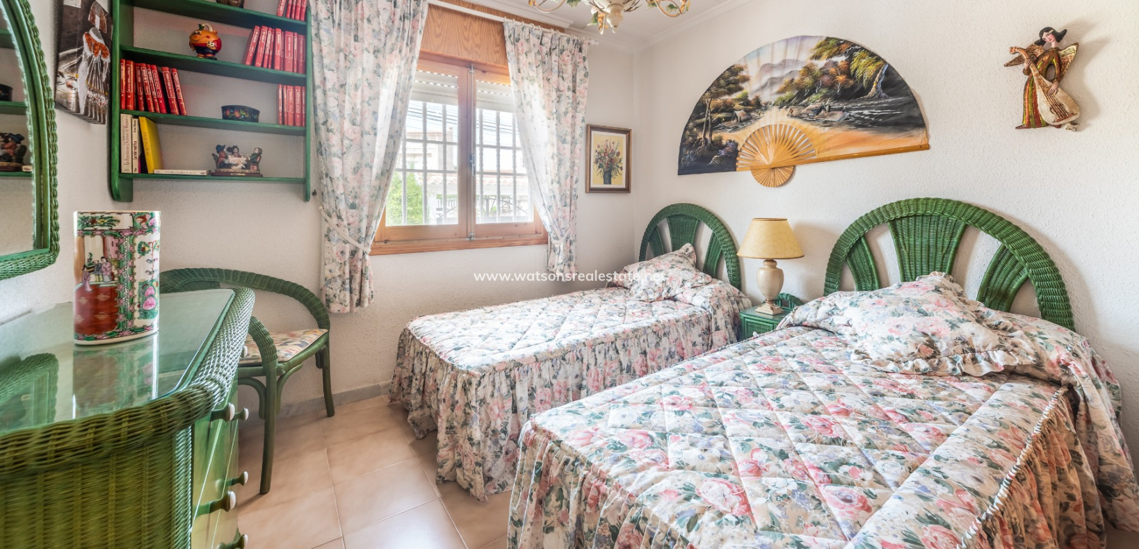 Resale - Freistendhe Villa - Urb. La Marina