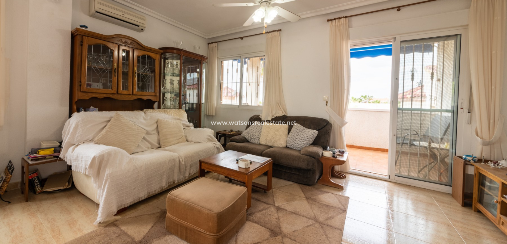 Resale - Freistendhe Villa - Urb. La Marina